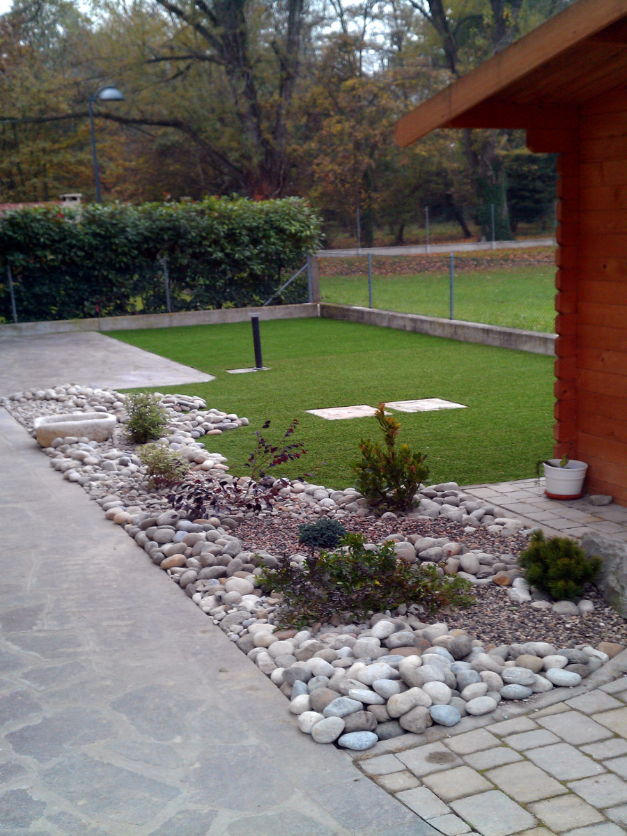 Realizzazione Prati Sintetico - Valenti Giardini