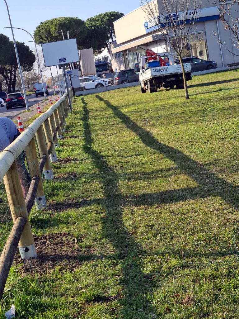Realizzazione Parco Giochi Sintetico - Valenti Giardini